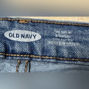 Old Navy The Sky Hi Straight- Extra High-Rise Jeans with Secret Slim Pockets